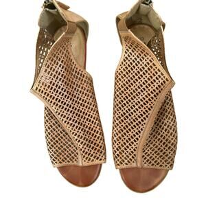 Tomaris Leather Sandals Size 39
